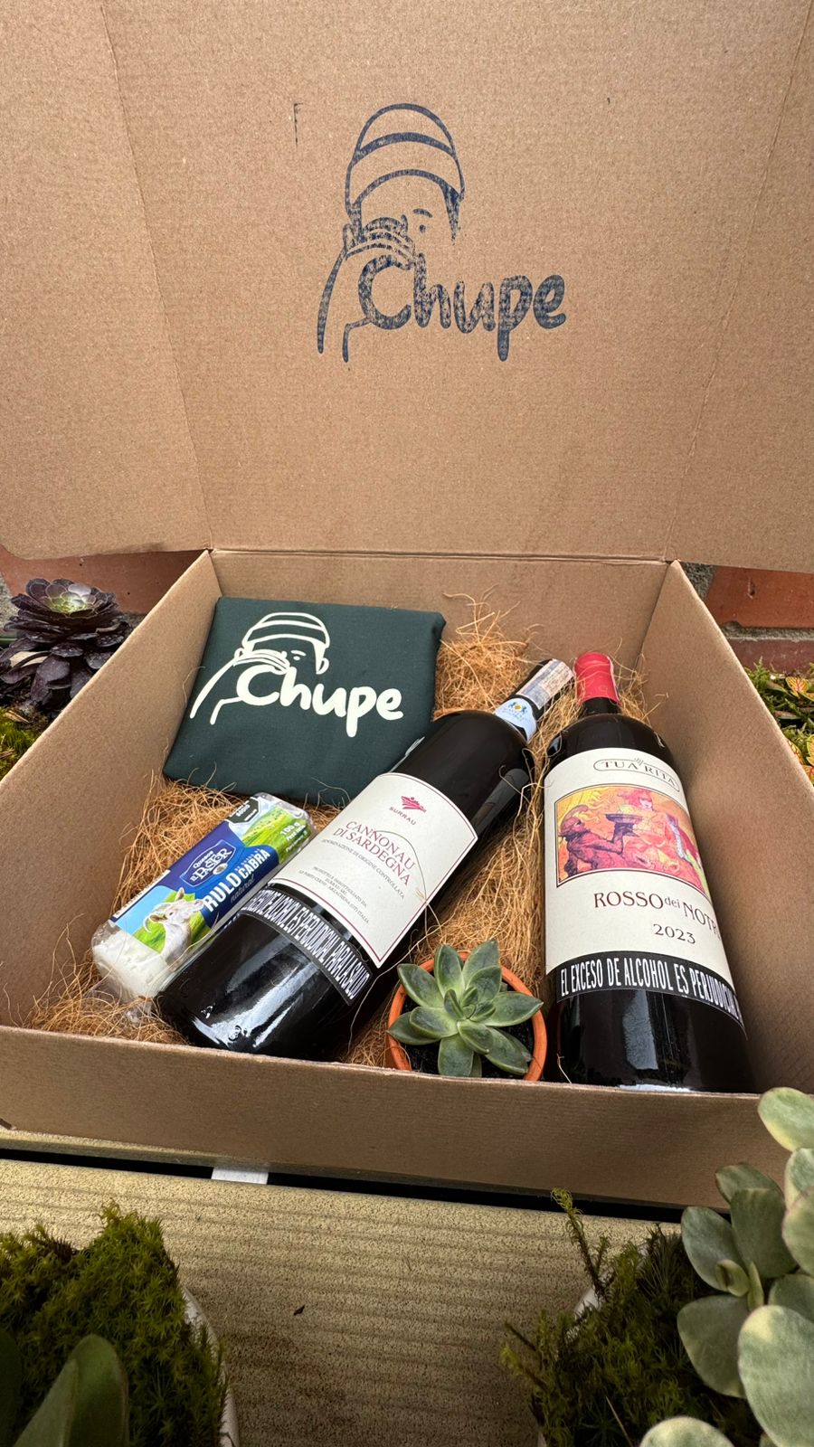 CHUPE PARCHE –  La caja de vino con más onda del mes
